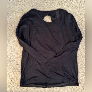 Black Lululemon shirt
